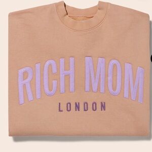 Tinx rich mom London crew neck